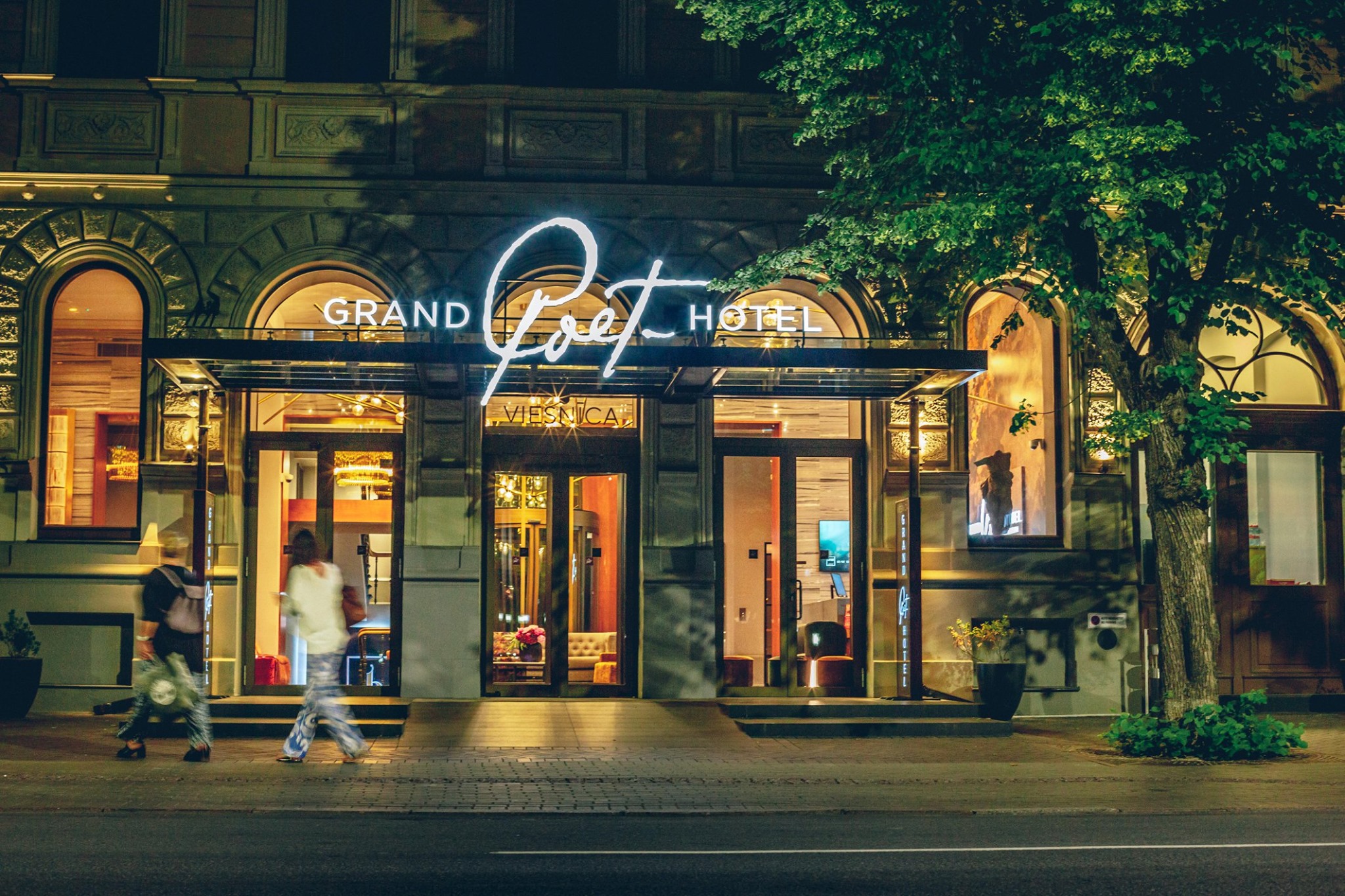 Grand Poet Hotel 5*****